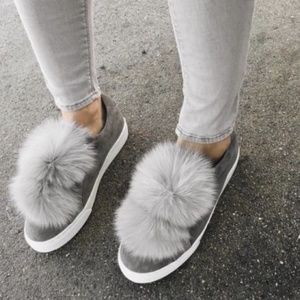 Here Now NWT Heather Fox Fur Pom Pom Flat Sz 6.5